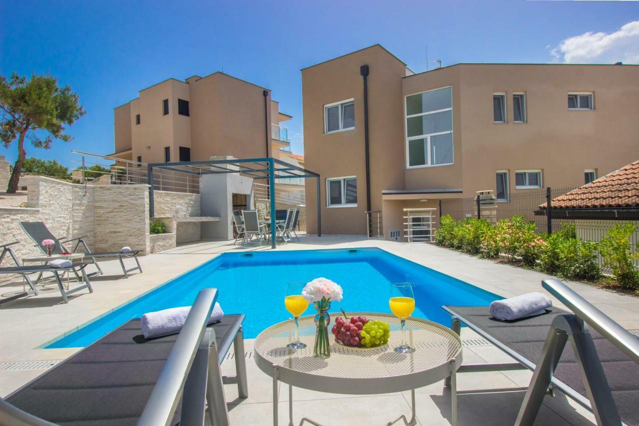 Villa Ilenia Муртер Экстерьер фото